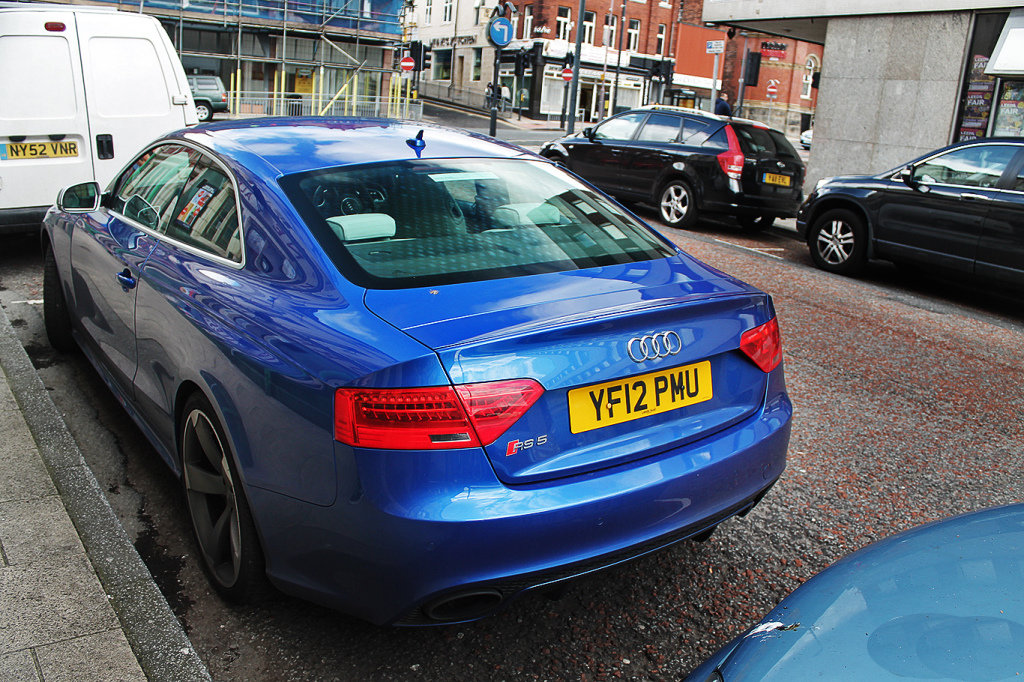 455548AUDIRS51052.jpg