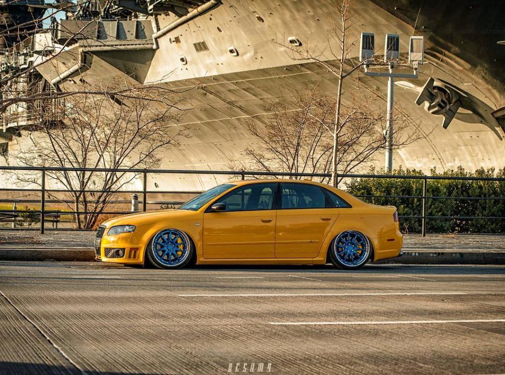 455792AUDIRS43215.jpg