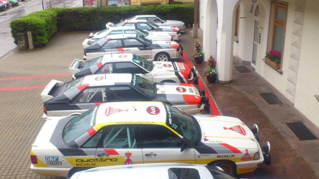 455849URQUATTRO609.jpg