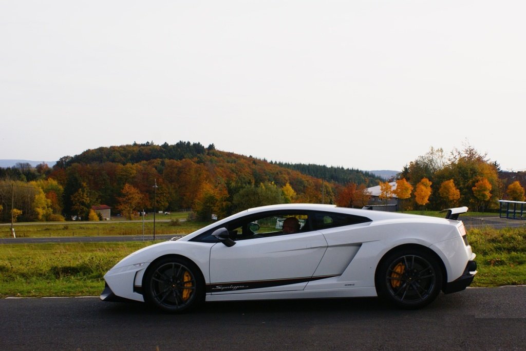 456977222LAMBORGHINI570.jpg