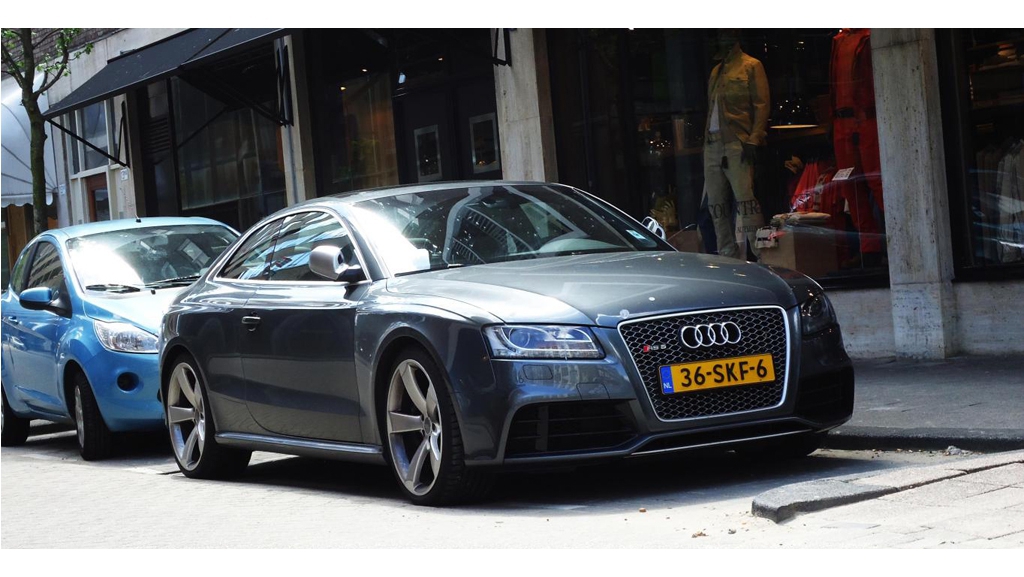 457879AUDIRS5405.jpg