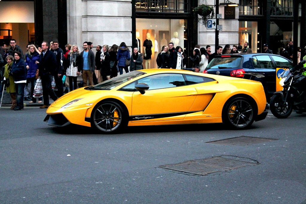 458180287LAMBORGHINI570.jpg