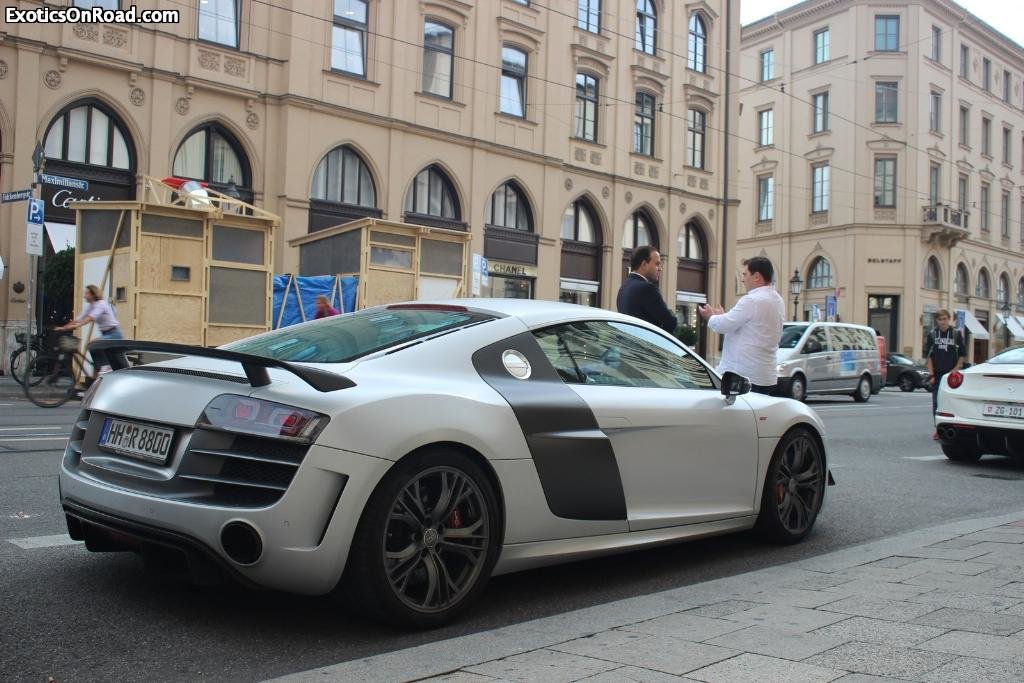 458576R8GT1751.jpg
