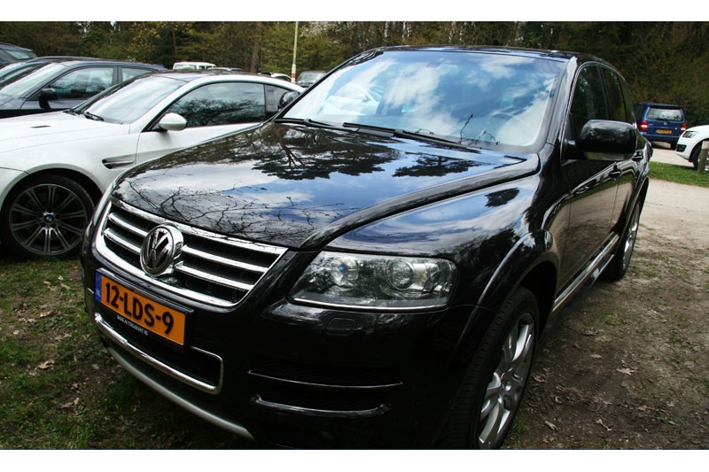 460435W12TOUAREG200ESQUIROU.jpg