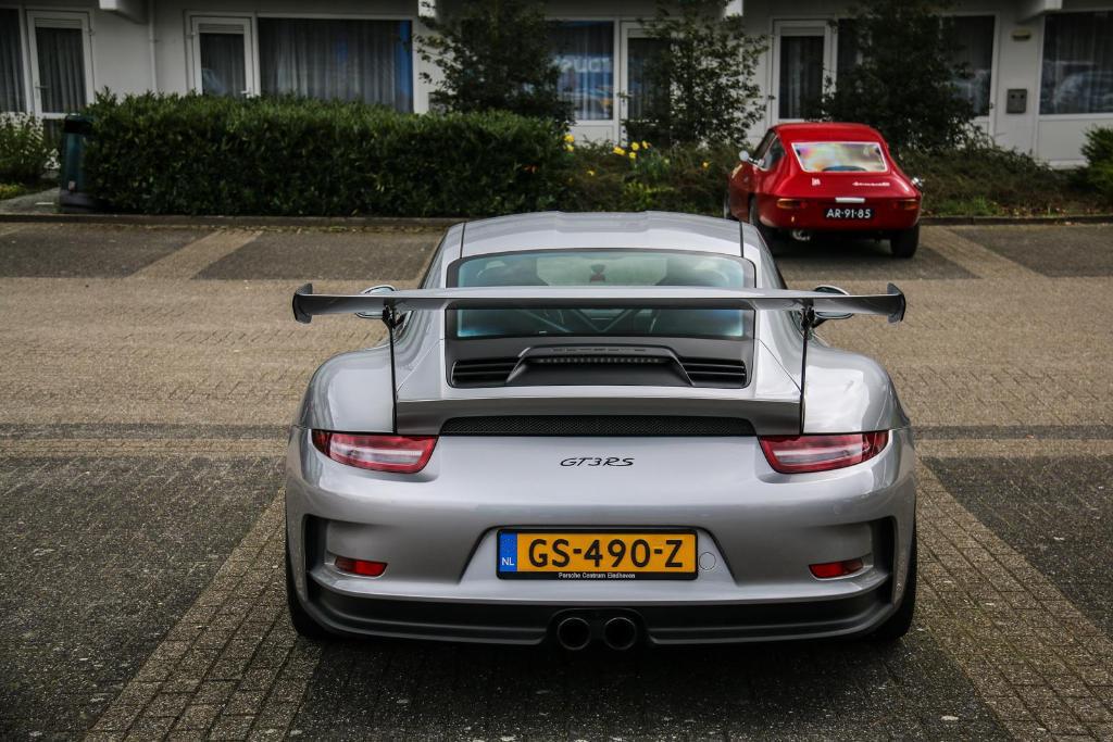 4610270336PORSCHE991GT3RS.jpg