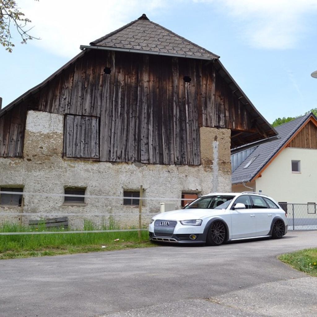 4626371238AUDIA4ALLROAD.jpg