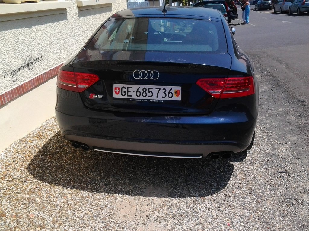 463194494S5SPORTBACK.jpg