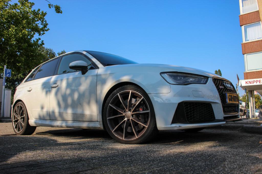 466266RS38V1553.jpg