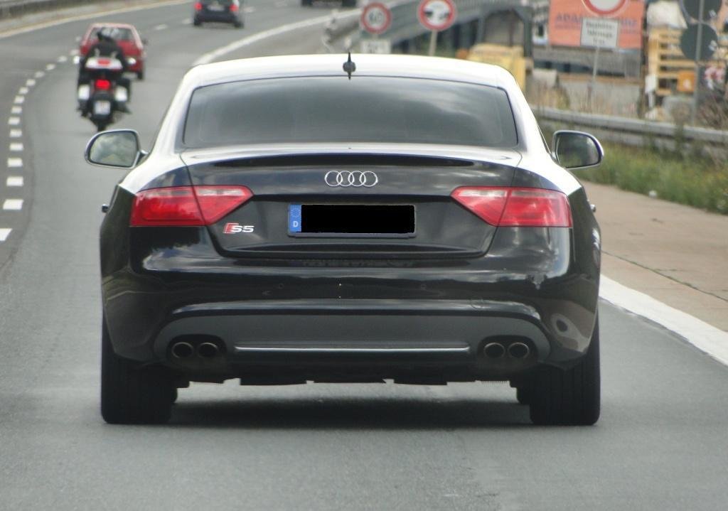 466571374S5ESQUIROU.jpg