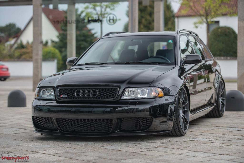 467361AUDIRS4B50571.jpg