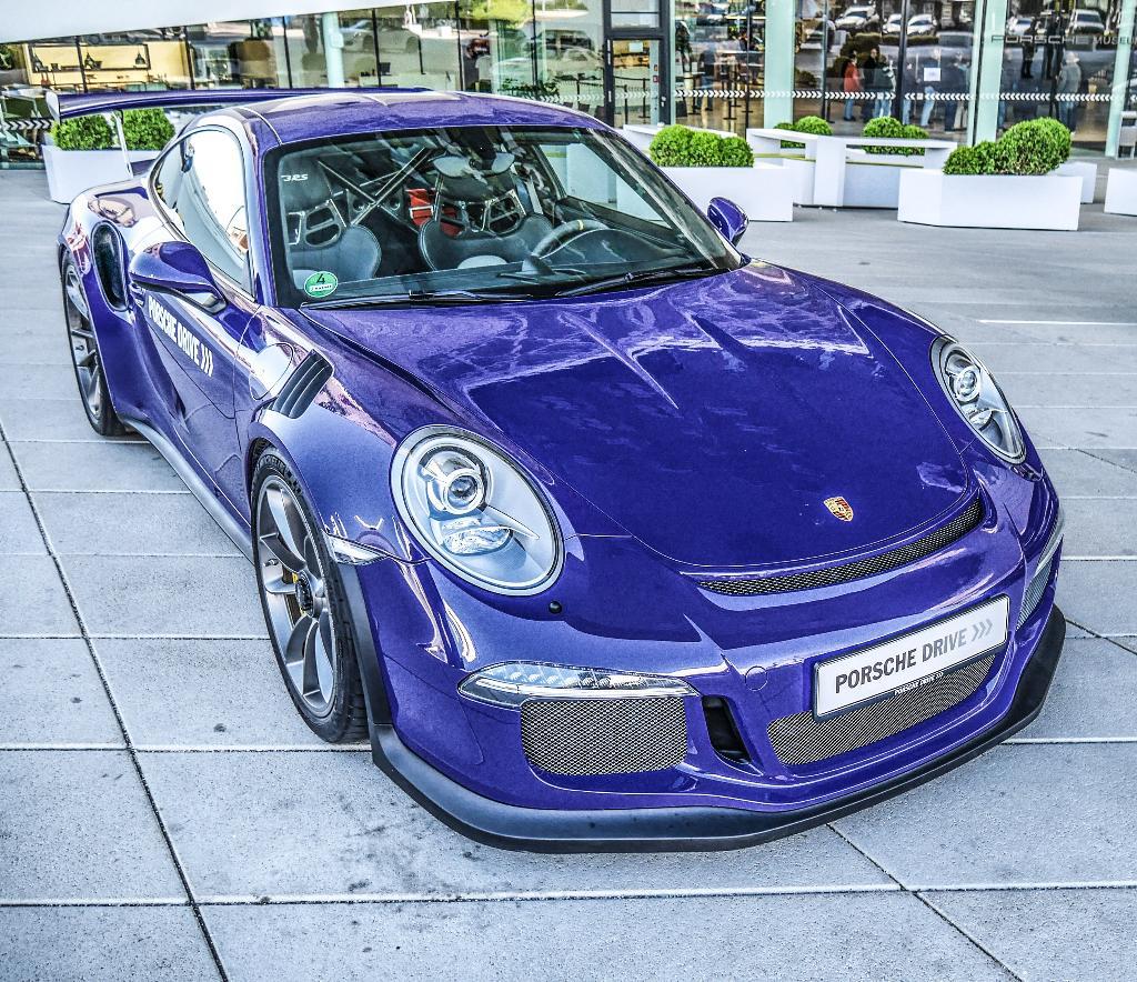 4676550359PORSCHE991GT3RS.jpg