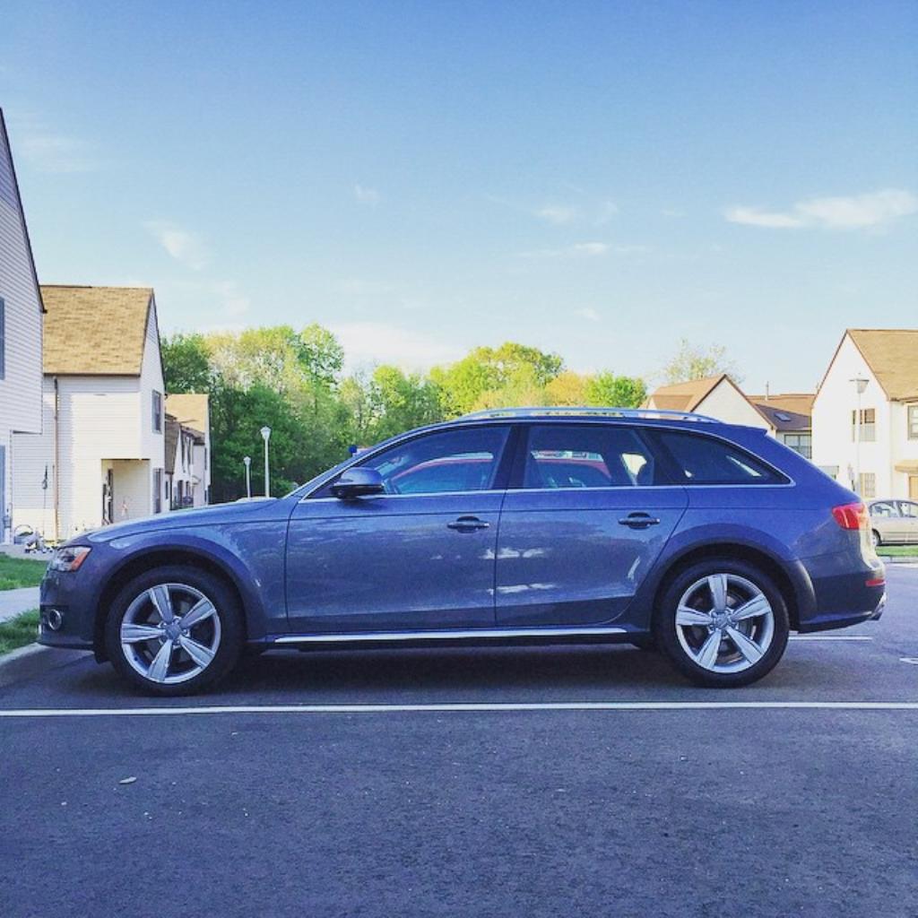 4677031221AUDIA4ALLROAD.jpg