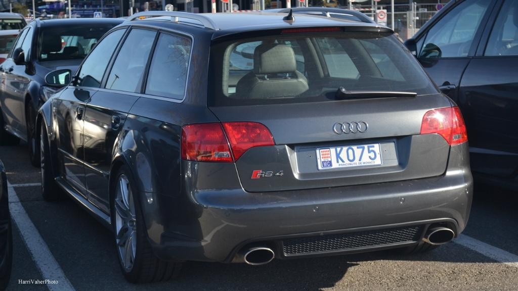 467795AUDIRS43037.jpg
