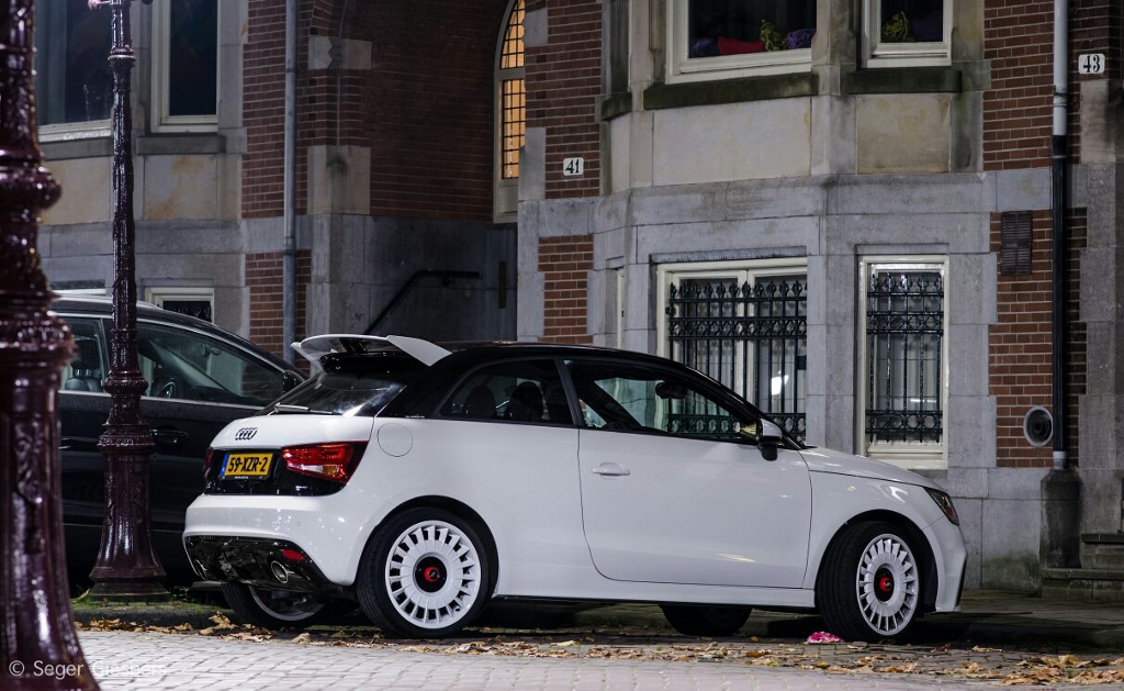 468532A1QUATTRO164.jpg
