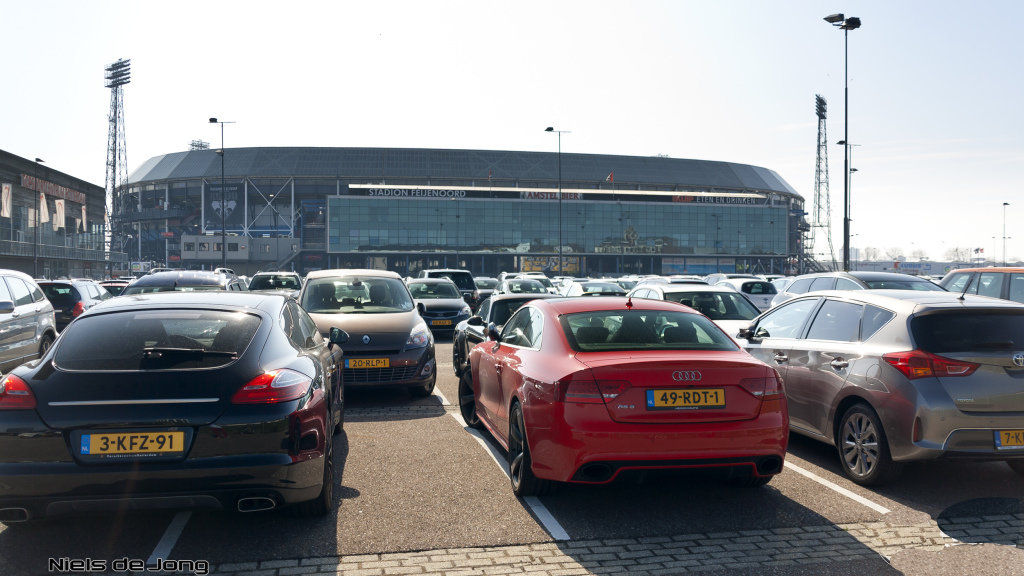 469735AUDIRS5887.jpg