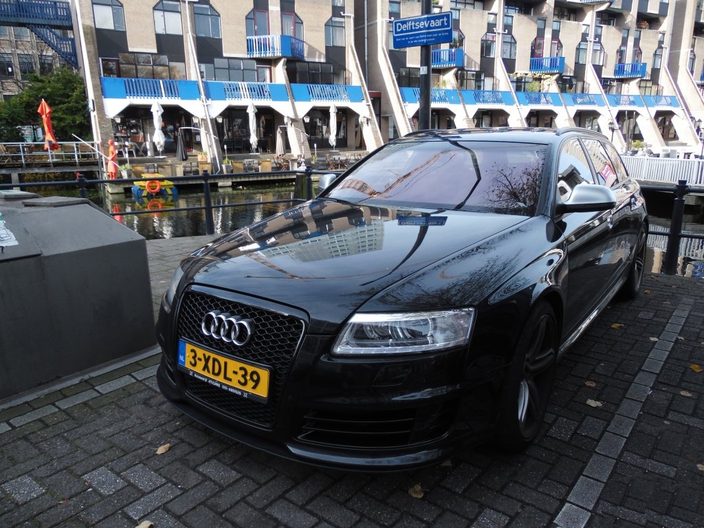 469947RS61386.jpg