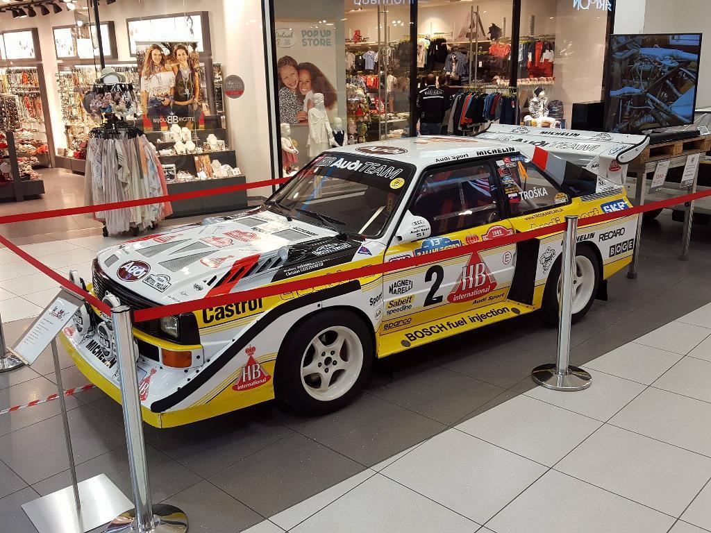 470237URQUATTRO2196.jpg