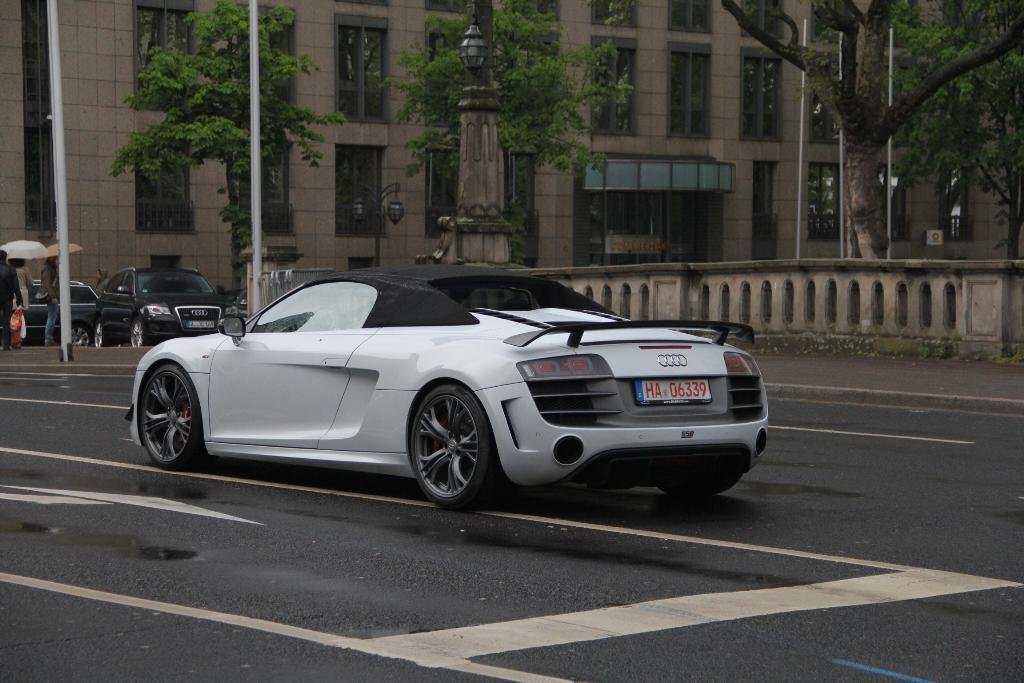 470545R8GT1614.jpg