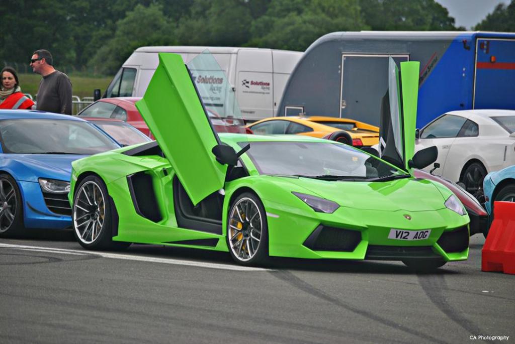 472522761LAMBORGHINIAVENTADOR.jpg