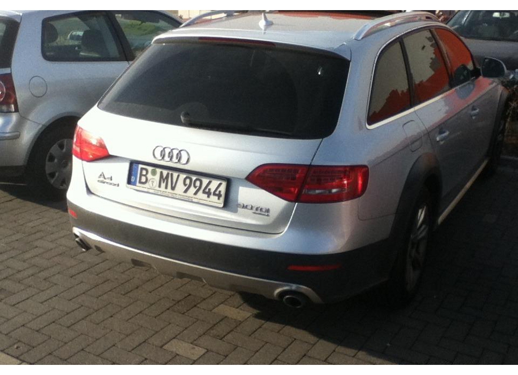474448473AUDIA4ALLROAD.jpg