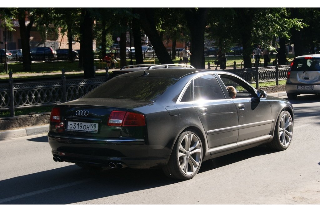 475204S8110112ESQUIROU002.jpg