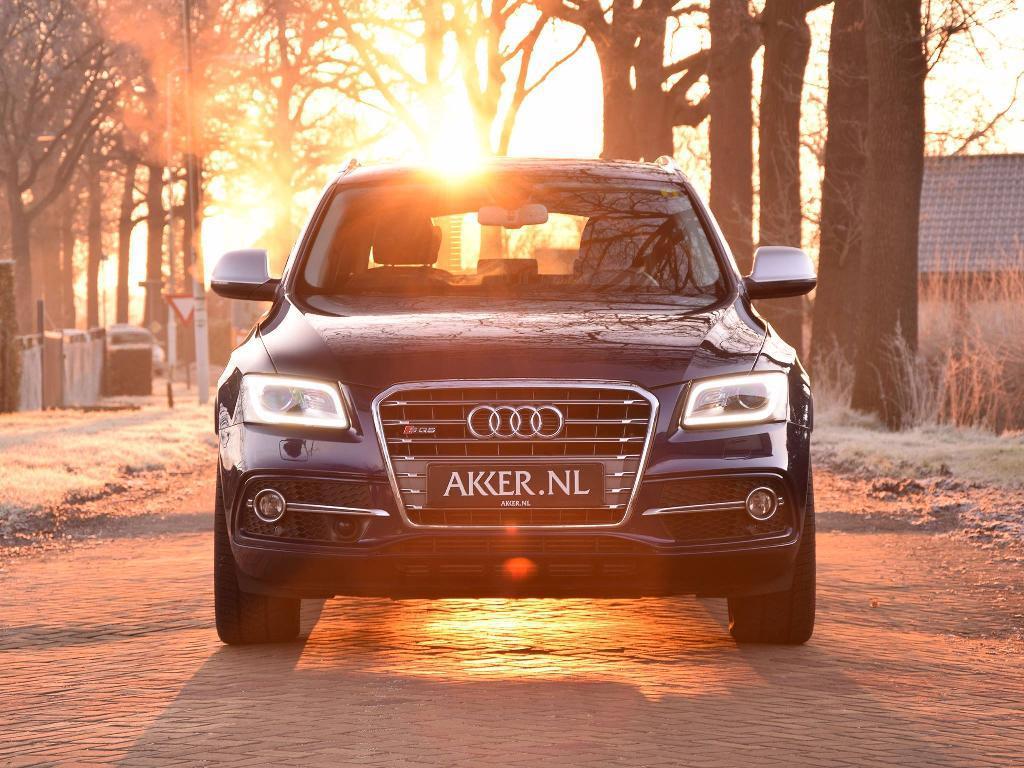 475576AUDISQ51747.jpg