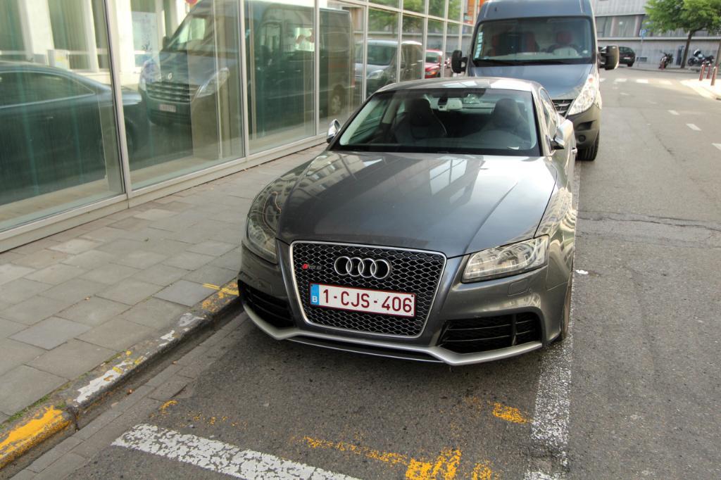 475855AUDIRS53284.jpg