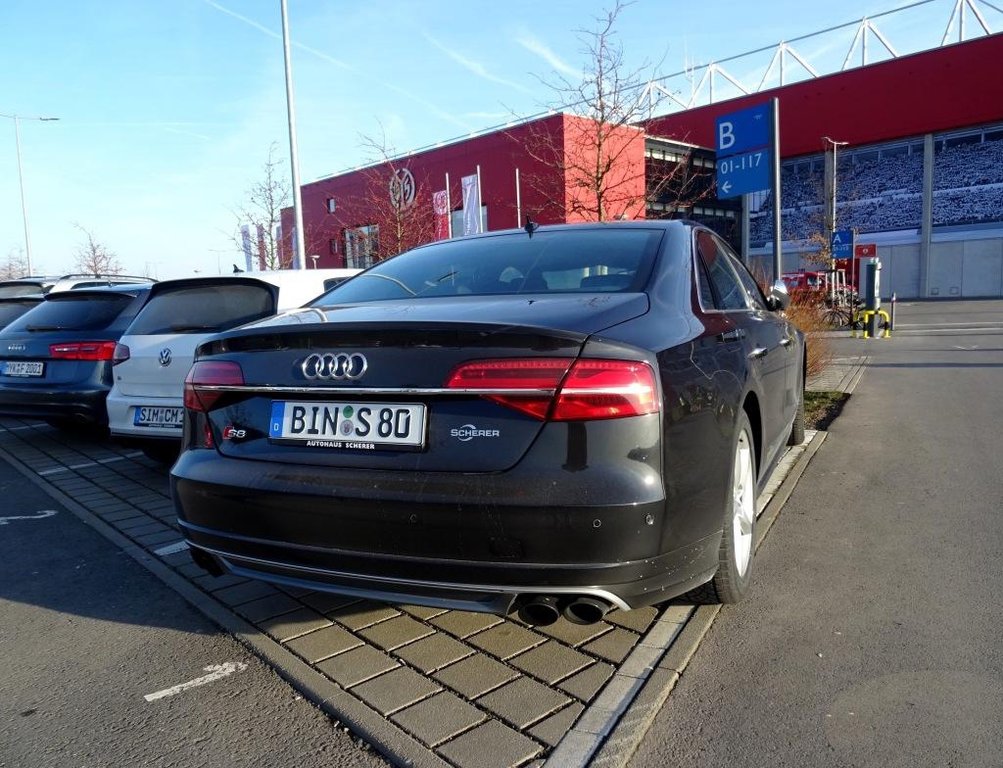 476070S8D41327.jpg