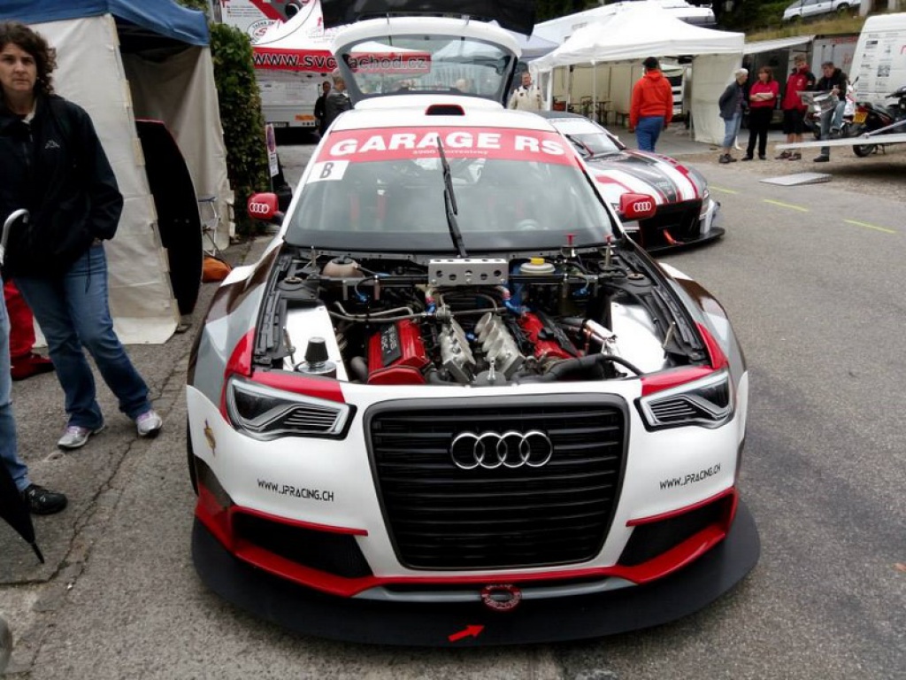 476367audia3rsv8quattro009.jpg