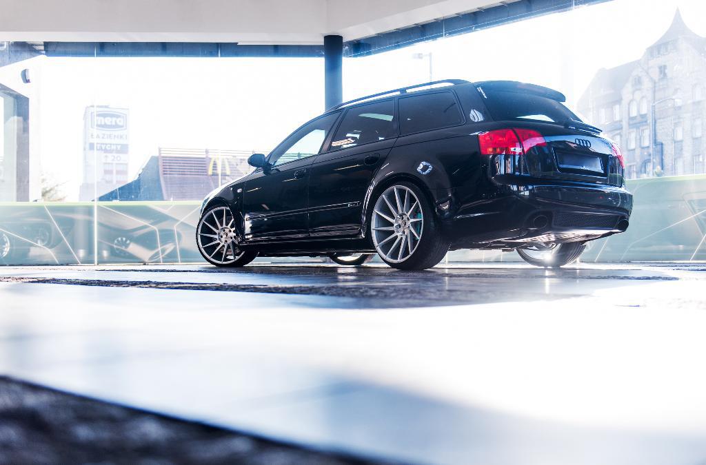 476457AUDIWHEELS1064M2RS4B7.jpg