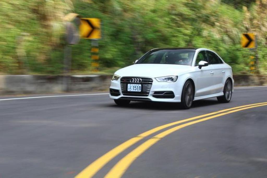 476811S38V882.jpg