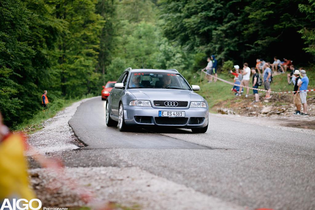 477121AUDIRS4B50024.jpg