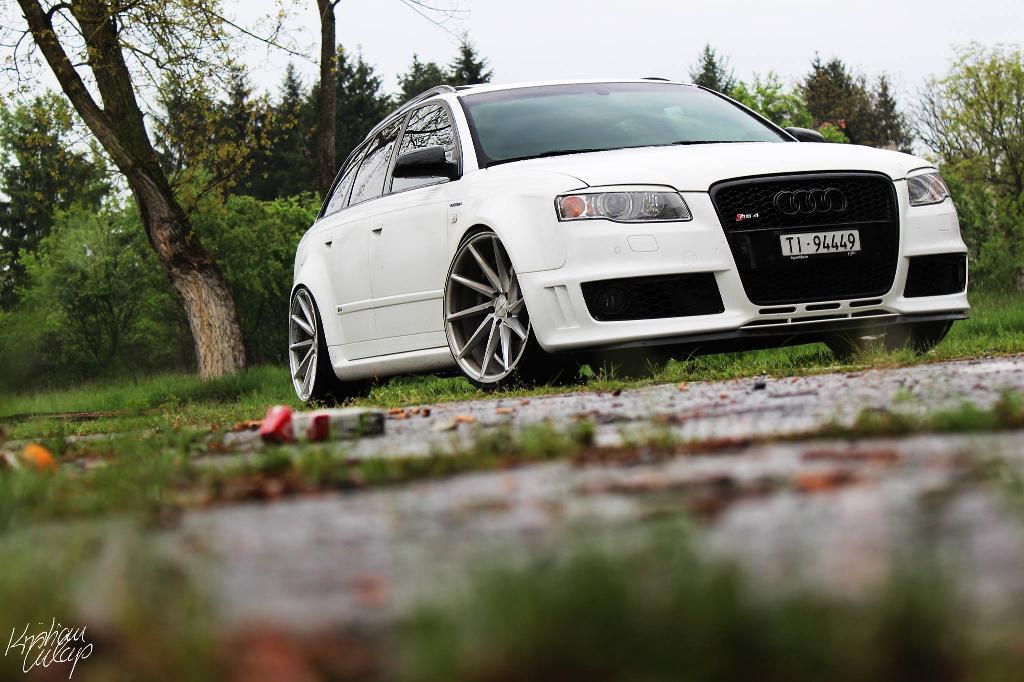 478349AUDIRS41263.jpg