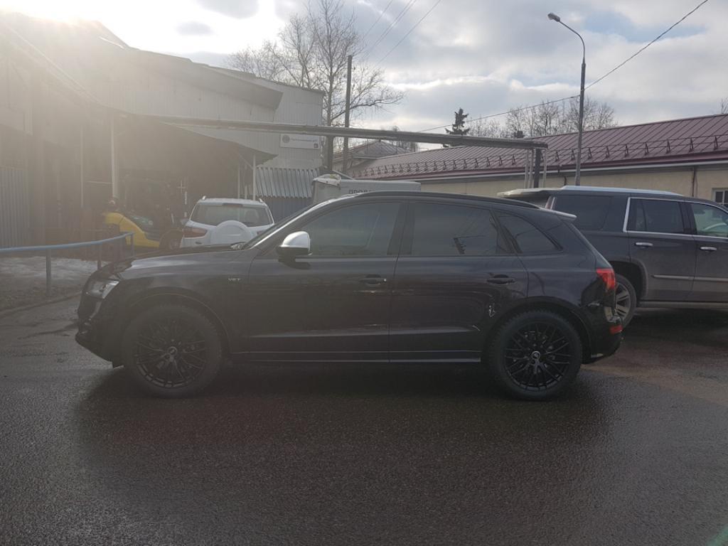 479902AUDISQ52355.jpg