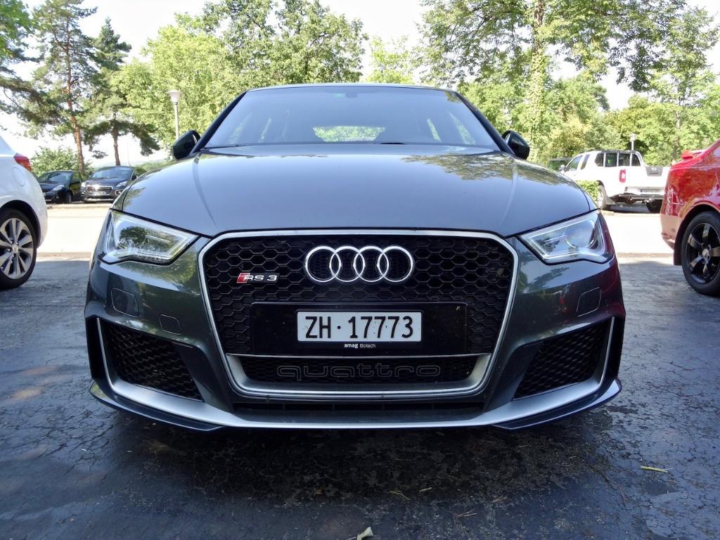 480986RS38V2853.jpg