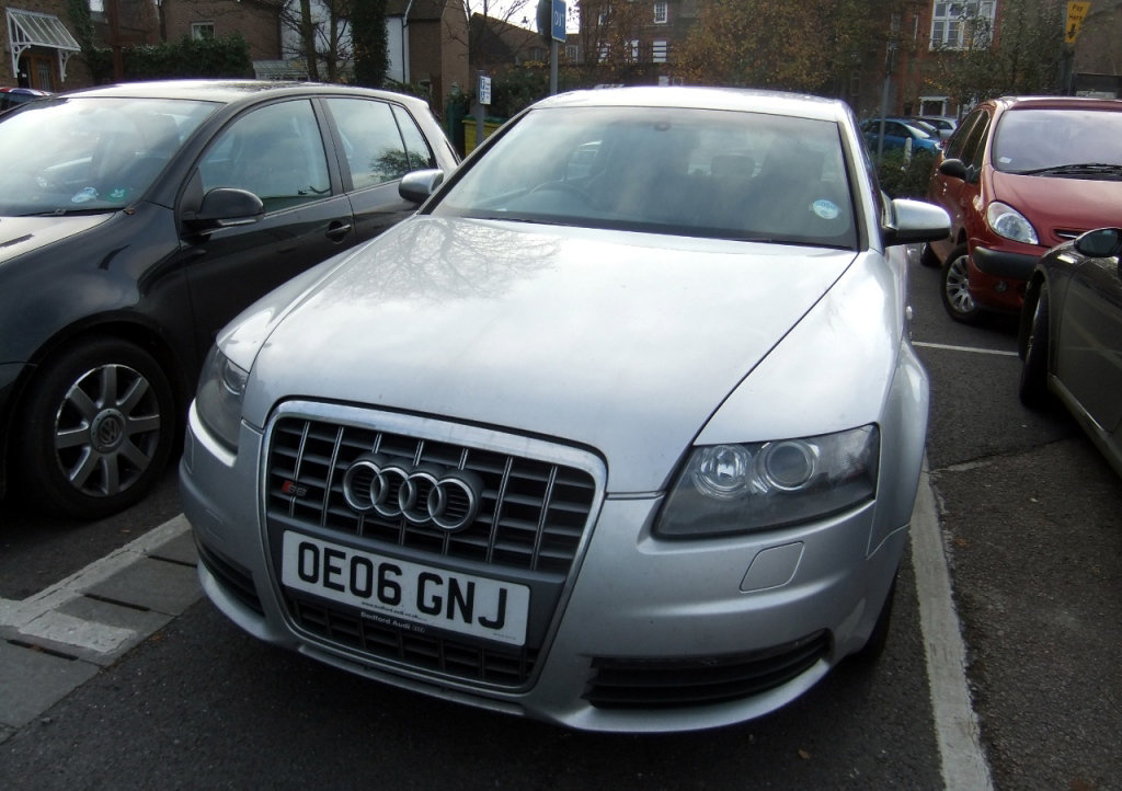 481269276S6ESQUIROU.jpg