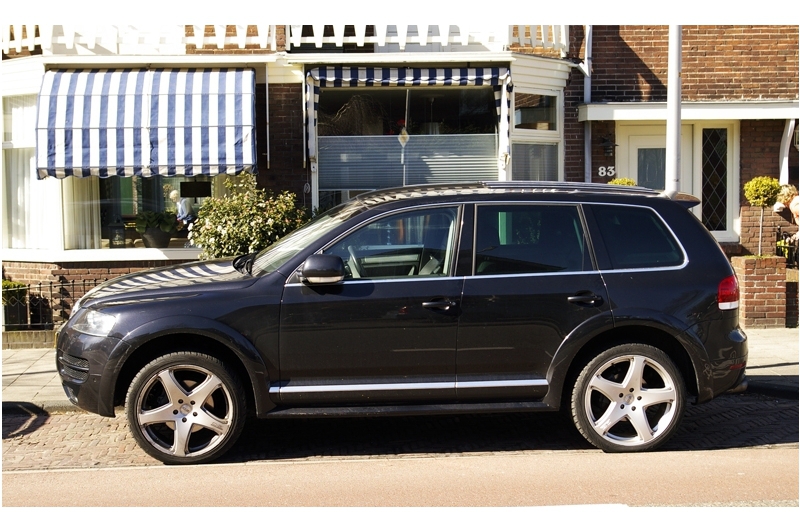 481564W12TOUAREG050ESQUIROU.jpg