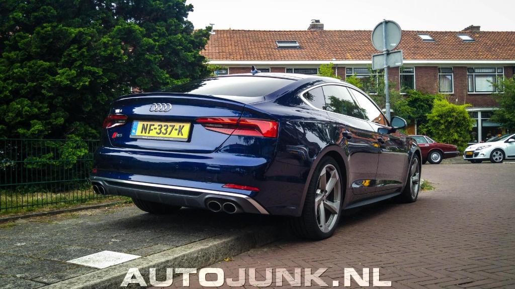 482111S5SPORTBACKB90336.jpg