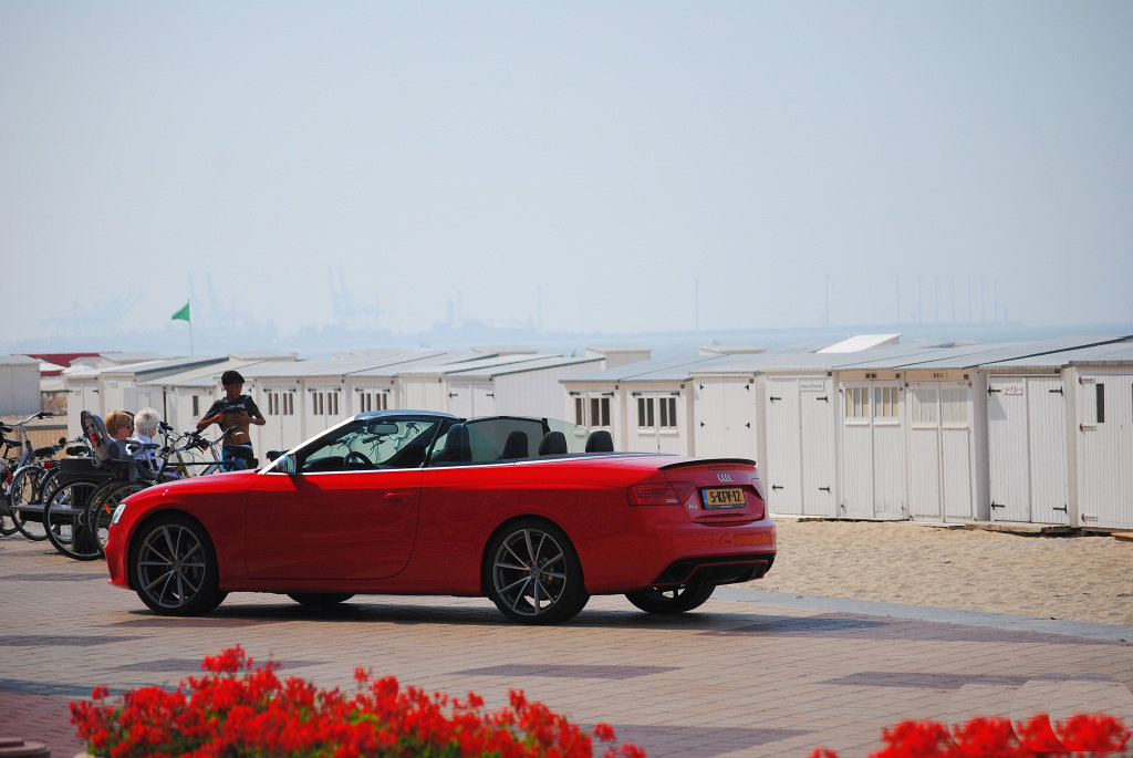 482319460RS5CABRIOLET.jpg