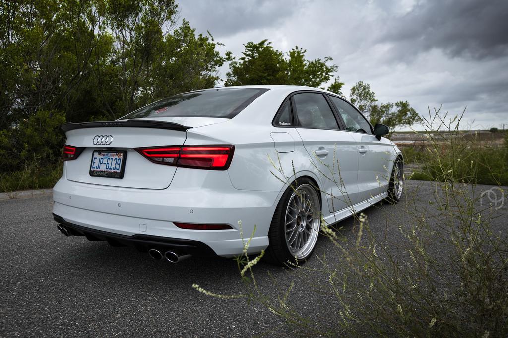 484012S38V3315.jpg
