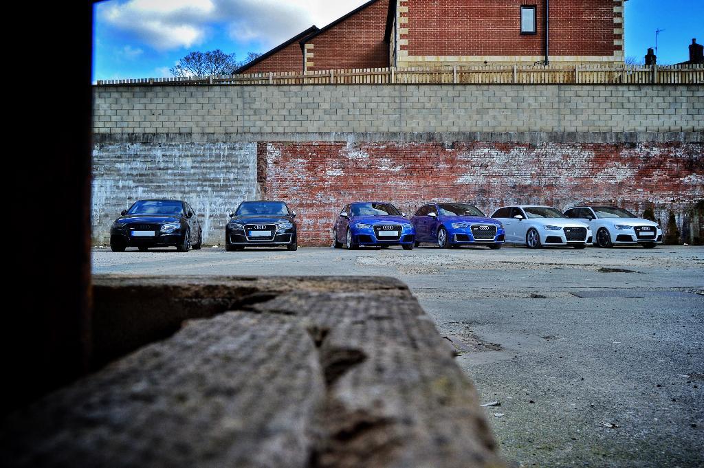 484177RS38V1075.jpg