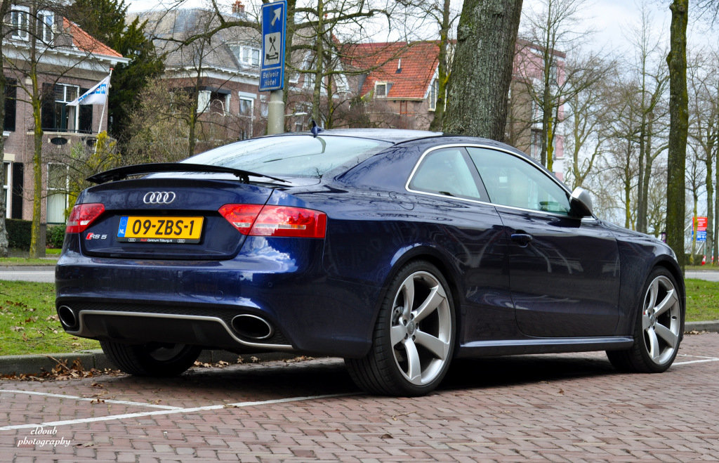 485581AUDIRS5726.jpg