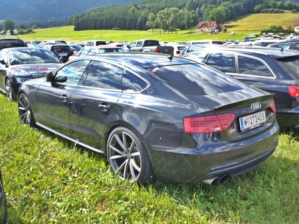 485982336S5SPORTBACK.jpg