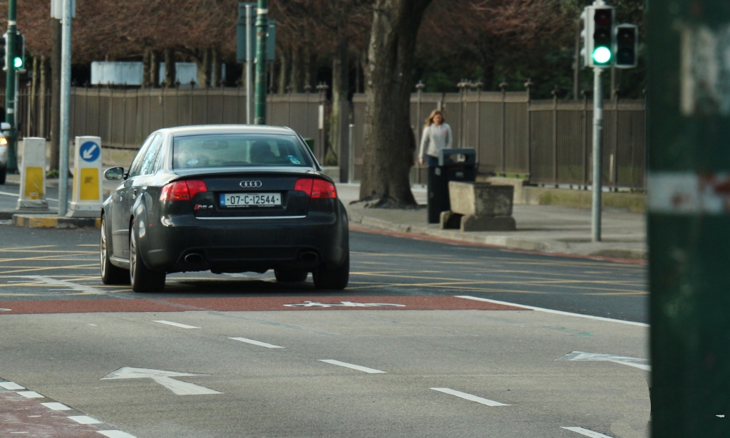 486764AUDIRS41042.jpg
