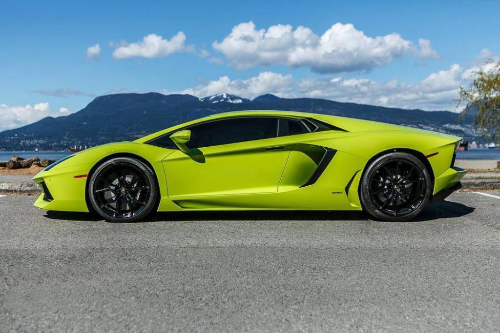 487086997LAMBORGHINIAVENTADOR.jpg