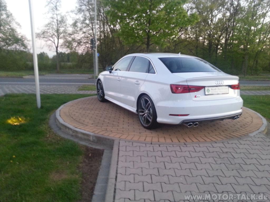 487144S38V394.jpg