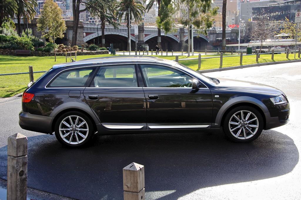487173568AUDIA6C6ALLROAD.jpg
