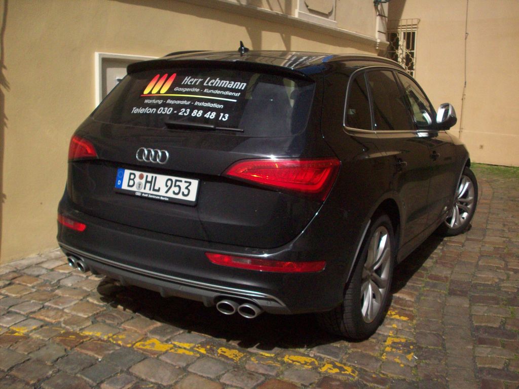 487330AUDISQ5491.jpg