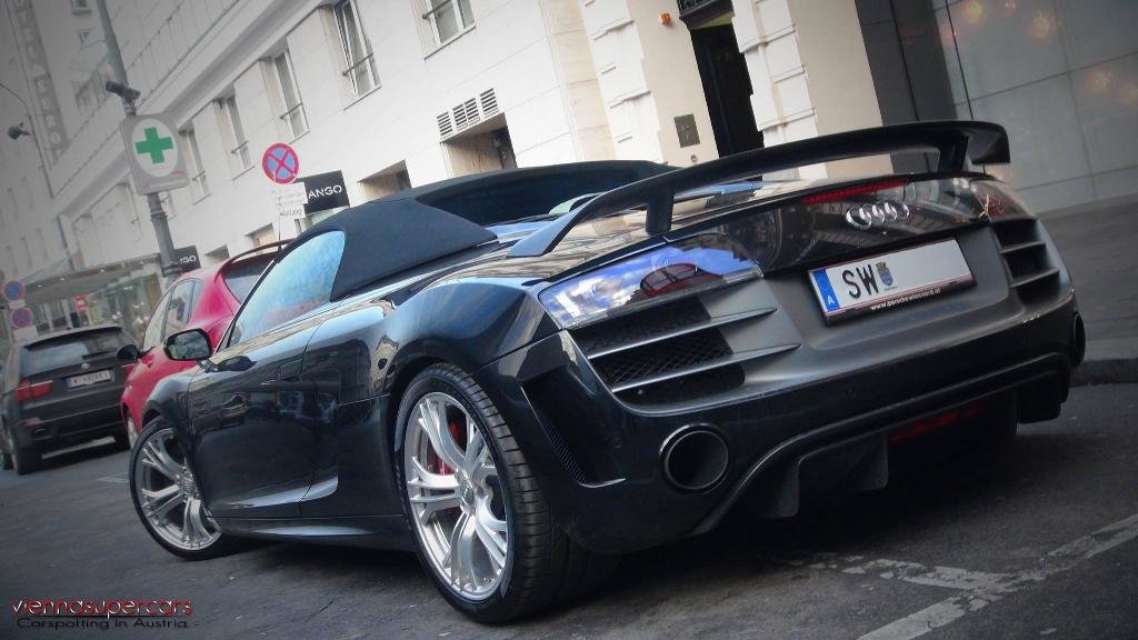488846R8GT1198.jpg