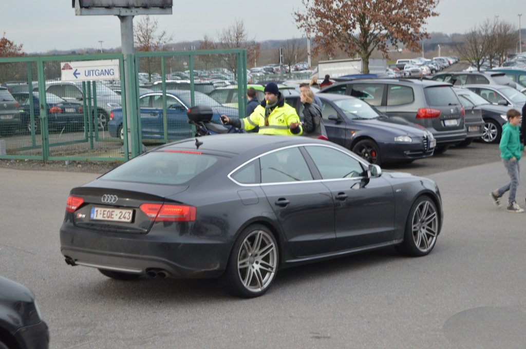 489020223S5SPORTBACK.jpg